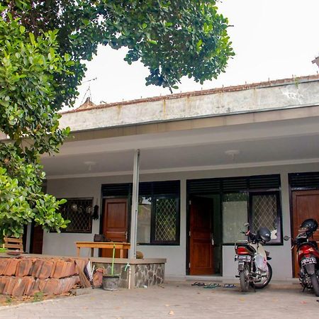 Srikaloka 12 Kostel - For Female And Couple Daire Yogyakarta Dış mekan fotoğraf