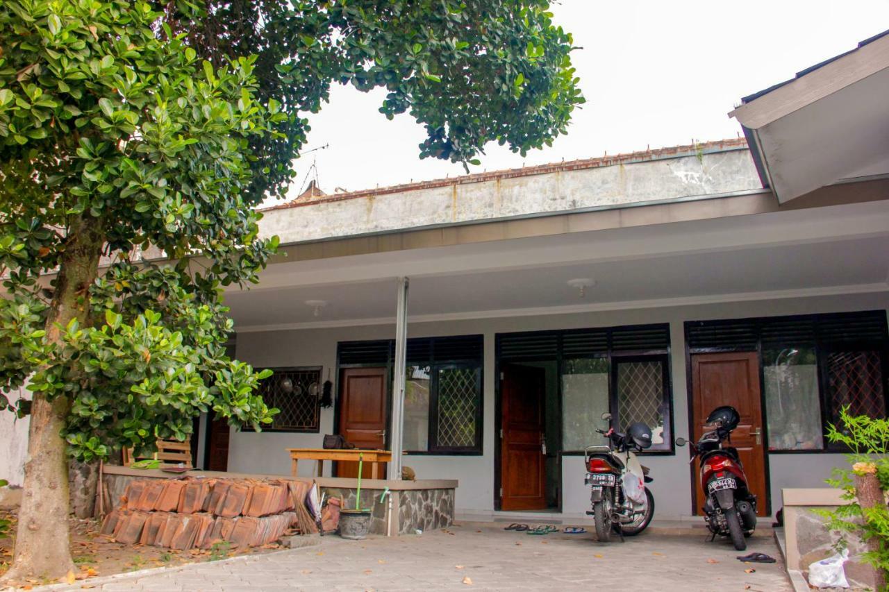 Srikaloka 12 Kostel - For Female And Couple Daire Yogyakarta Dış mekan fotoğraf